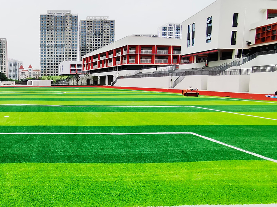 Advantages and Disadvantages of Football Turf