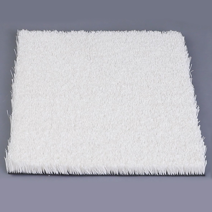 Ski grass