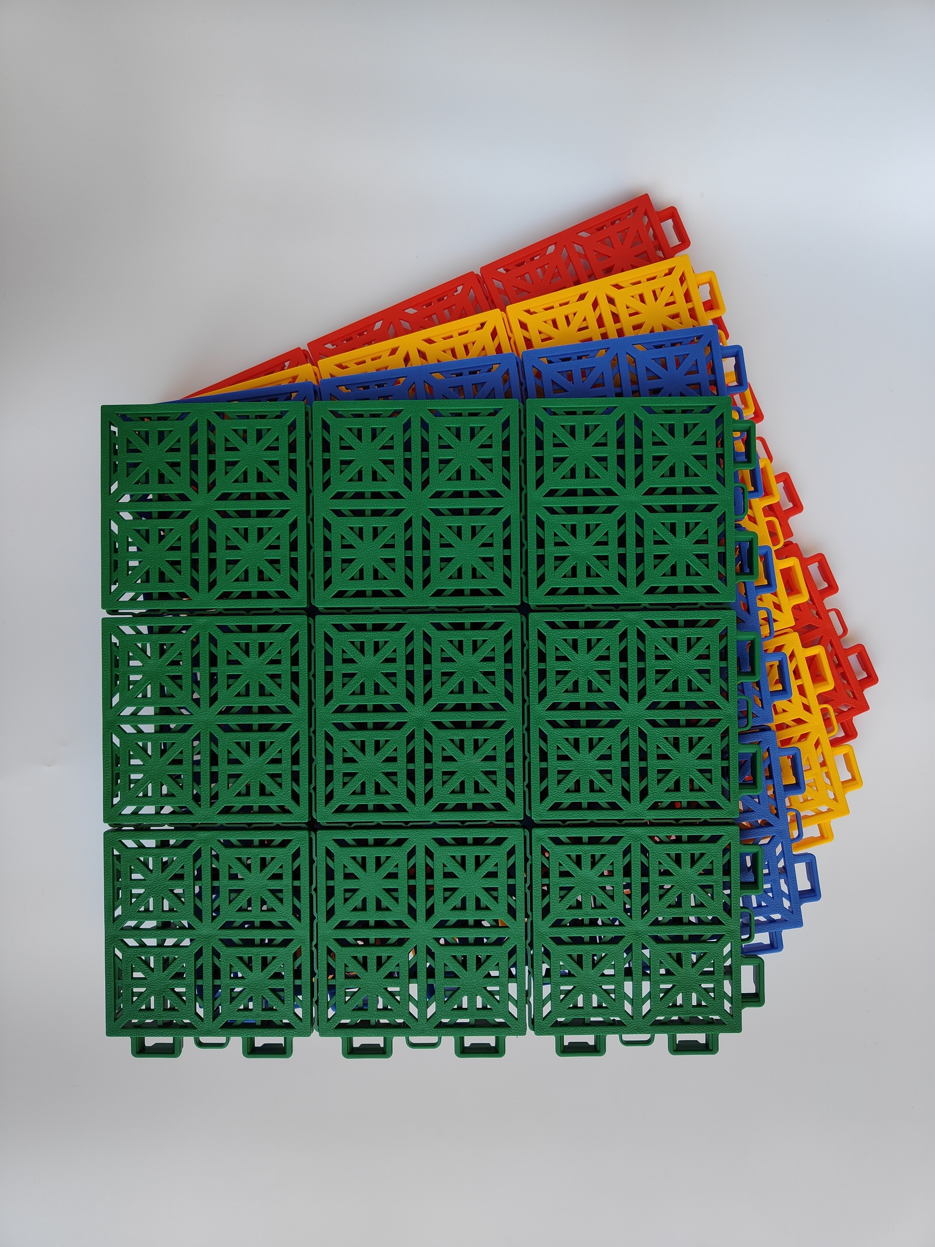 Lucky Grid Nine-Rich Resilient Interlocking Floor PP Tiles P06  