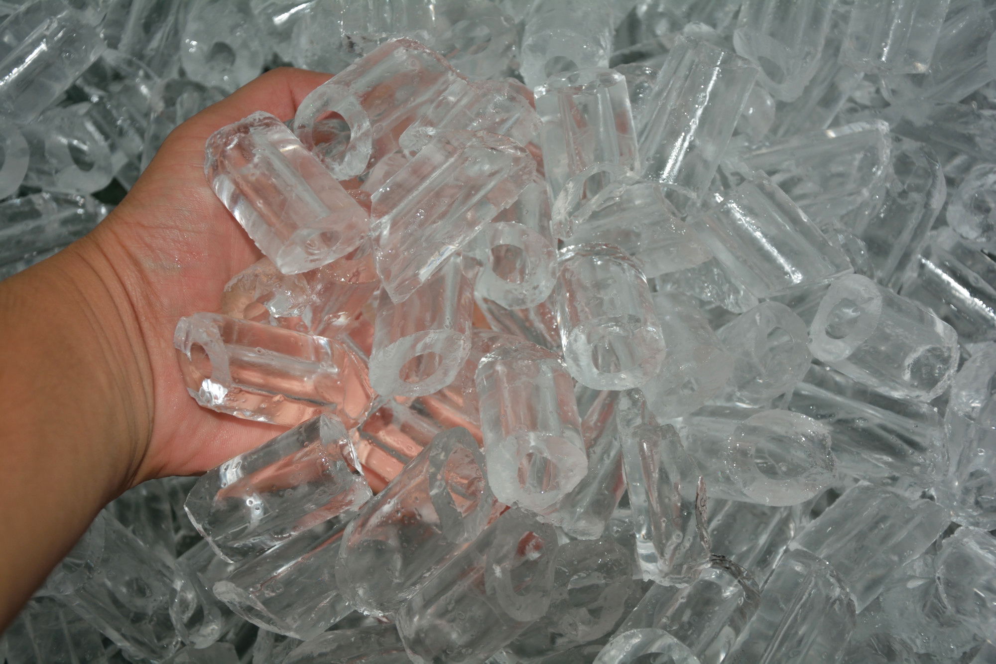 The Benefits of a Tube Ice Machine