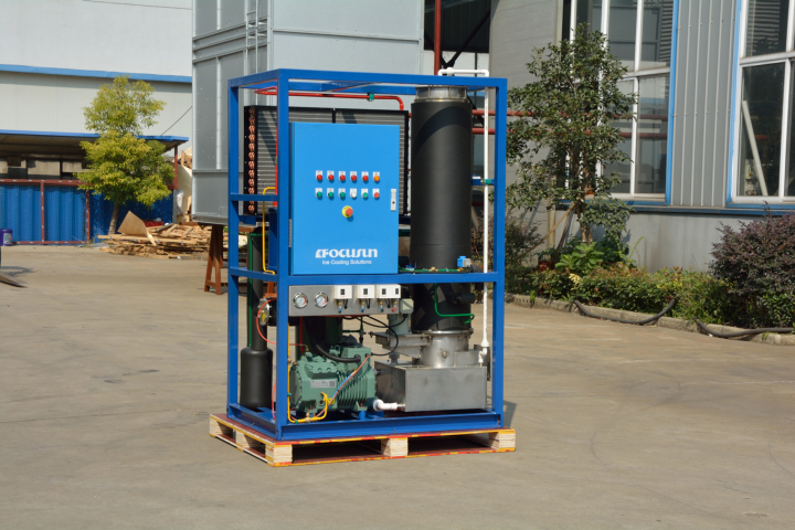 Tube Ice Machine- 5,000 KGS/24H ( 11,000 POUNDS/D) 5000KG/24HOURS Tube ice machine for liquor stores and restaurants discounted tube ice making maker,low price tube ice machine,China ice machine,tube ice plant,ice tube plant,advanced ice tube machine,tube ice maker machine for industrial use,tube ice machine with large capacity,ice tube machine for hospitality,durable ice tube equipment,commercial ice tube maker,high efficiency ice tube machine,tube ice production machinery,tube cube ice processing unit,reliable tube ice maker,high output ice tube machine