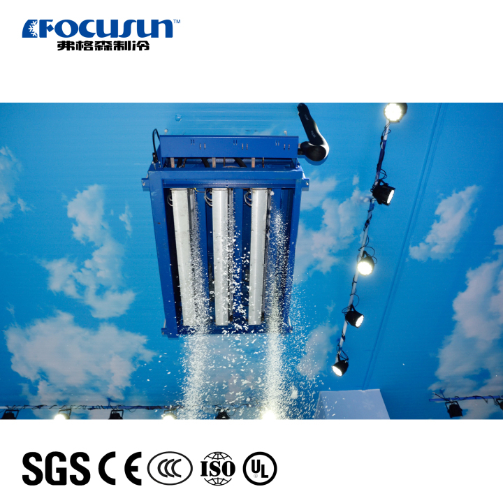 Indoor Snow Making Machine F-36 capacity 4500 kilos per 24 hours Indoor Snow Making Machine F36 capacity 4500 kilos per 24 hours Snow Effect Machine,Snow Falling Maker,Artificial Snowfall Equipment,China snow machine,China snow maker,China artificial snow machine,Snow Machine for Special Effects,Snow Making Apparatus,Snowfall Generator for Film Sets,Focusun Snow Generator for Snow Parks