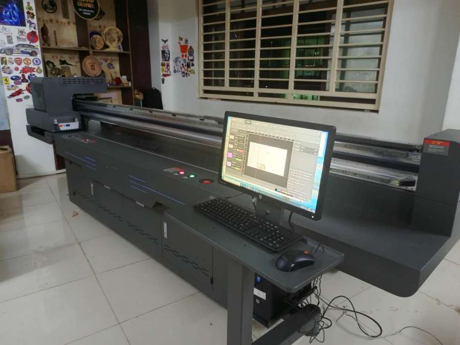 Uganda branch successfully installed UV2513 UV printer!!!!