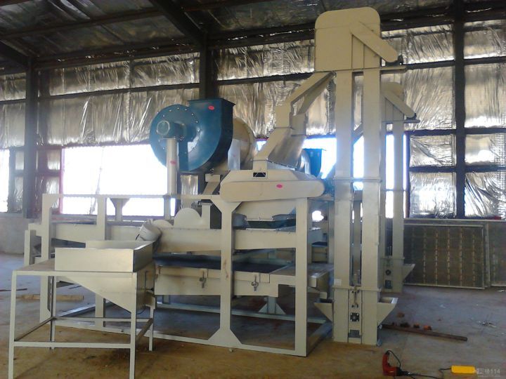 Castor Bean Shelling Machine