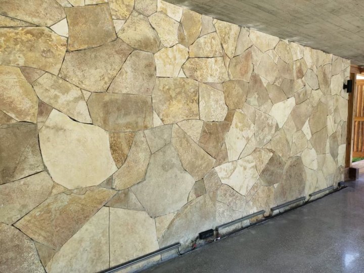 Windsor Stone Wall Cladding