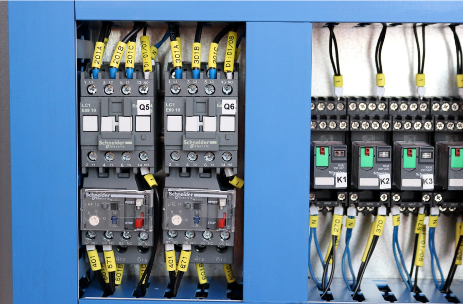 how to effectively identify the meaning of Ui and Ue of high voltage DC contactor