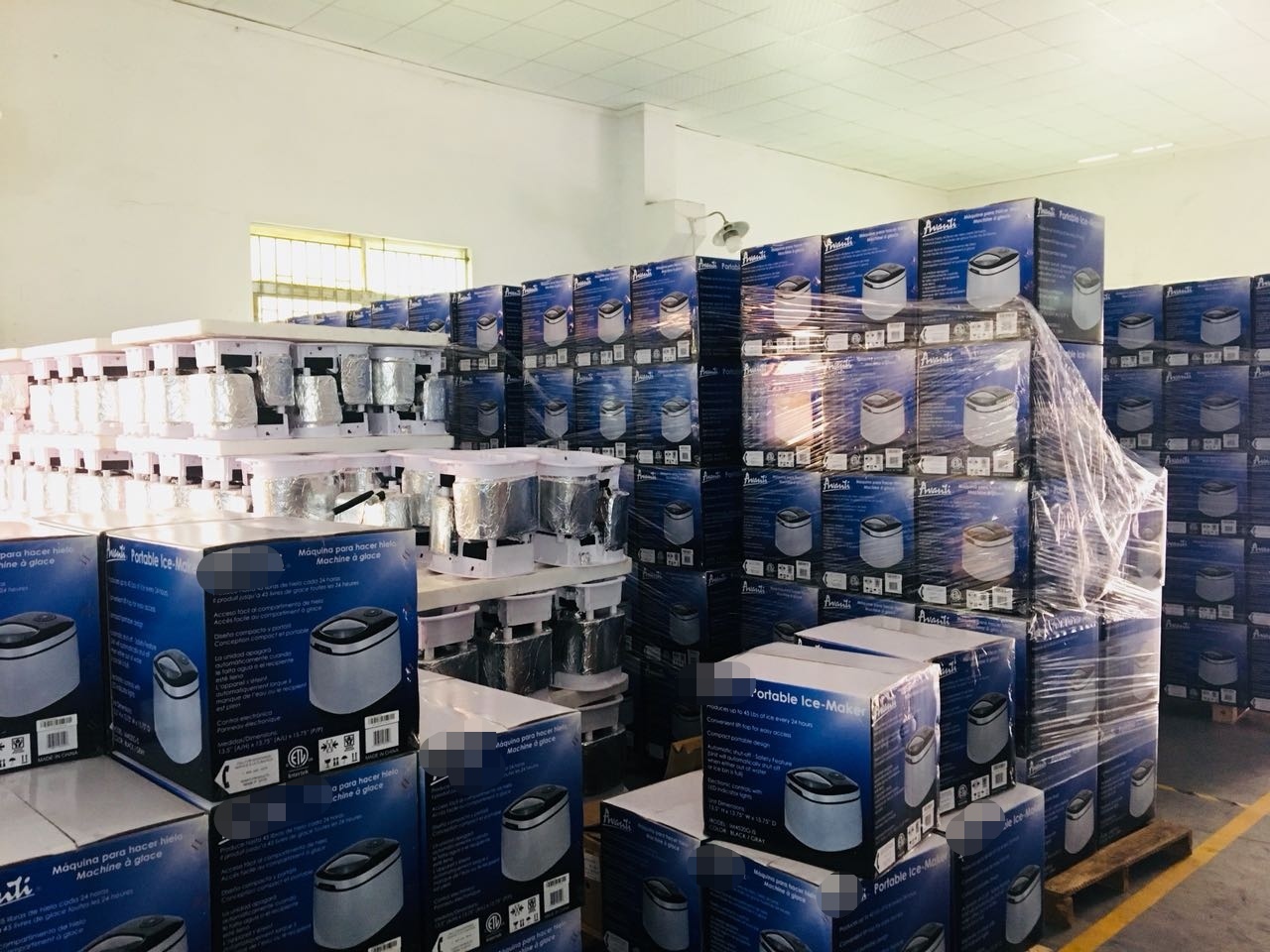 🚢 Big Shipment Alert! Two Full Containers of Commercial Ice Machines Set Sail for the US Today! 