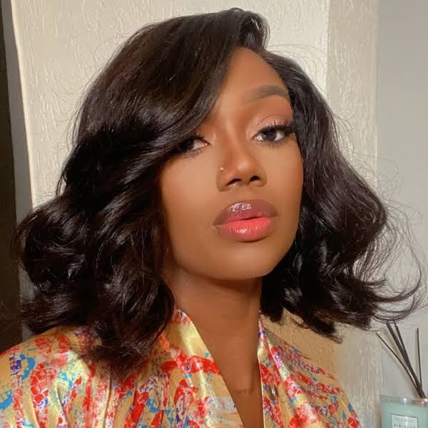 Short Wavy HD Lace Wigs