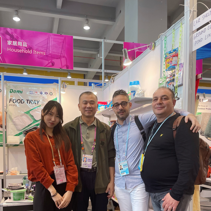 ZHUHAI YOU WANG COMMODITY CO.,LTD. participated in the Canton Fair for 15 consecutive times.