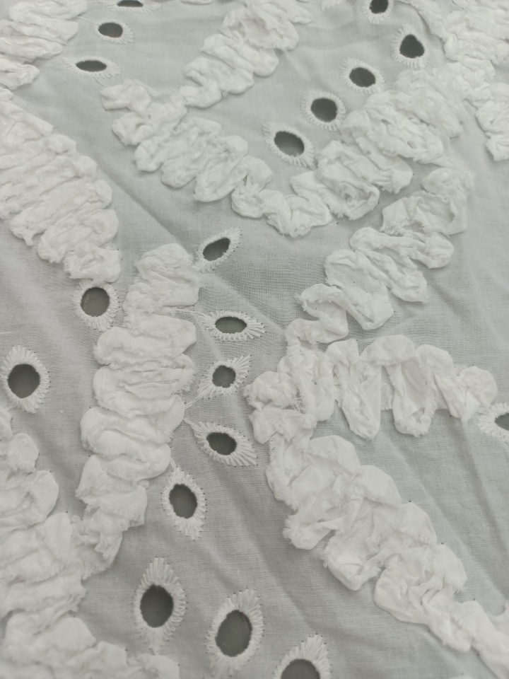 New Trending Fashion Fabric Hollow out  White Colling embroidery LWM-782(A318)  