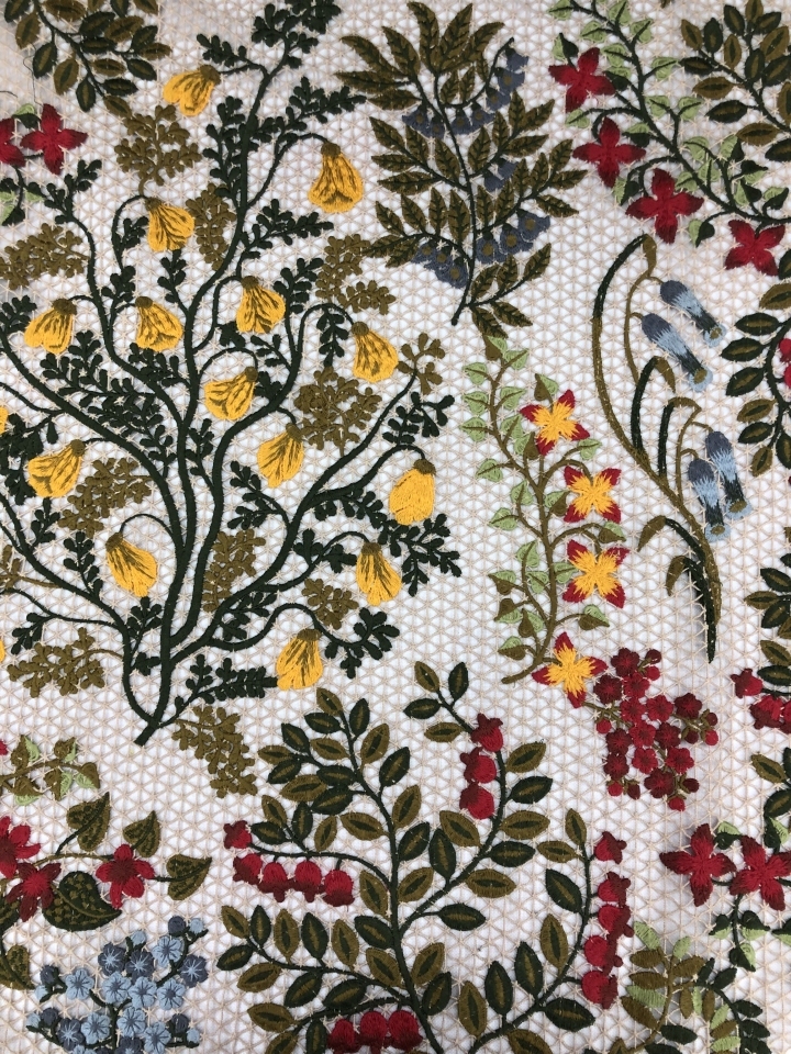 Creative Multi-colored  Flowers and Leaf Pattern with Grid Base Chemical Embroidery Fabrics  HKC8220  embroidery factory,textile factory