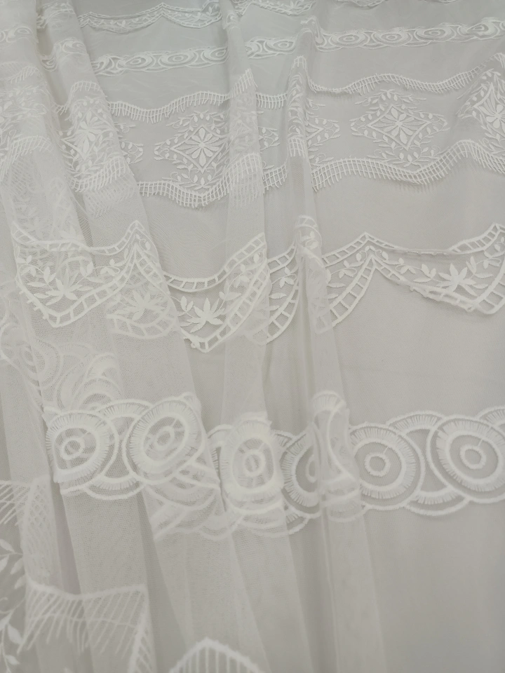 Simplicity White 3D Flower Plain Embroidery  HKP11201---W501  