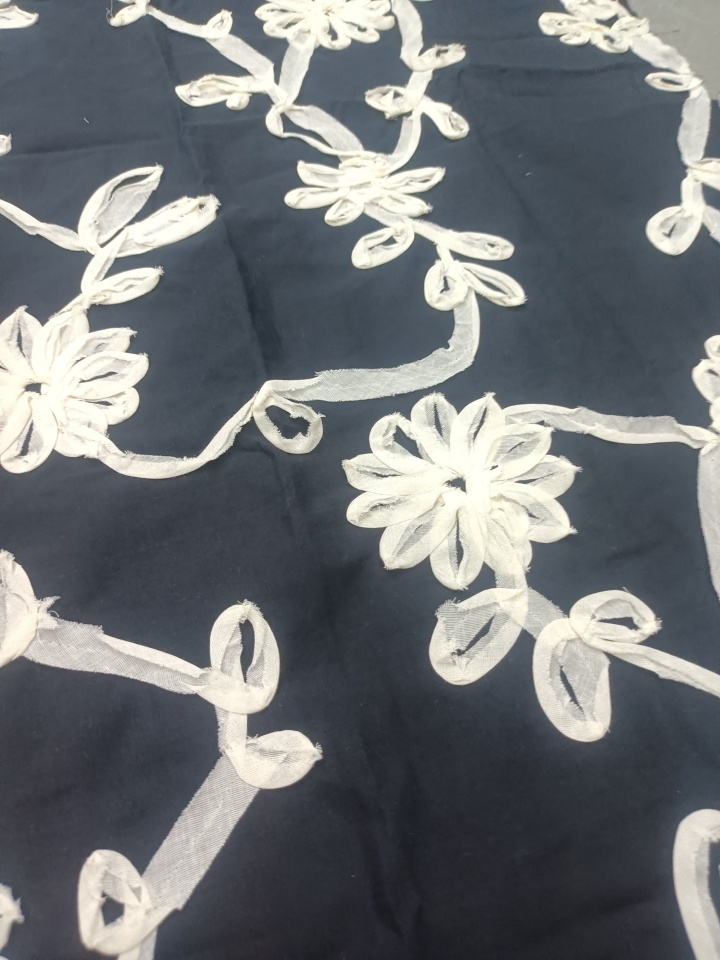 Bule or white flower Pattern Cotton fabric LMPDX10188(A38)  