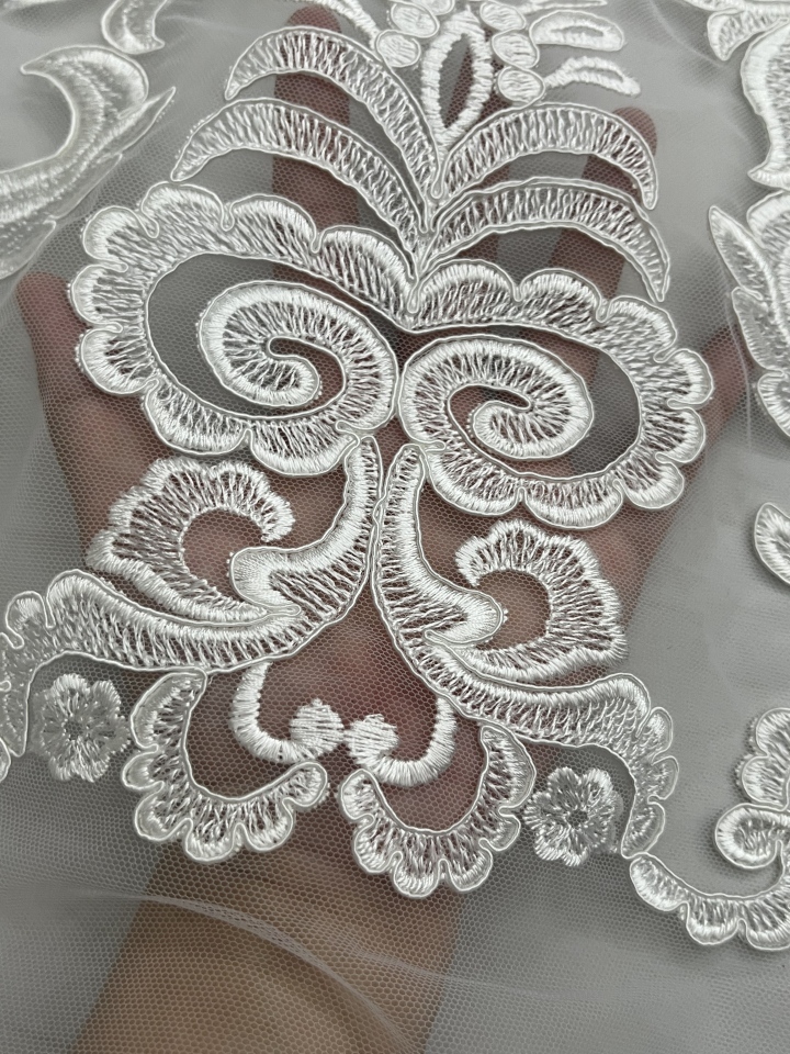 Creative White Flowers Pattern with cord Plain Embroidery HKP10018-R401  
