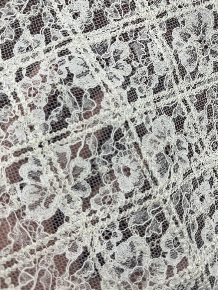 Elegant White Flower Pattern  Lace Fabric L-DX-10072  