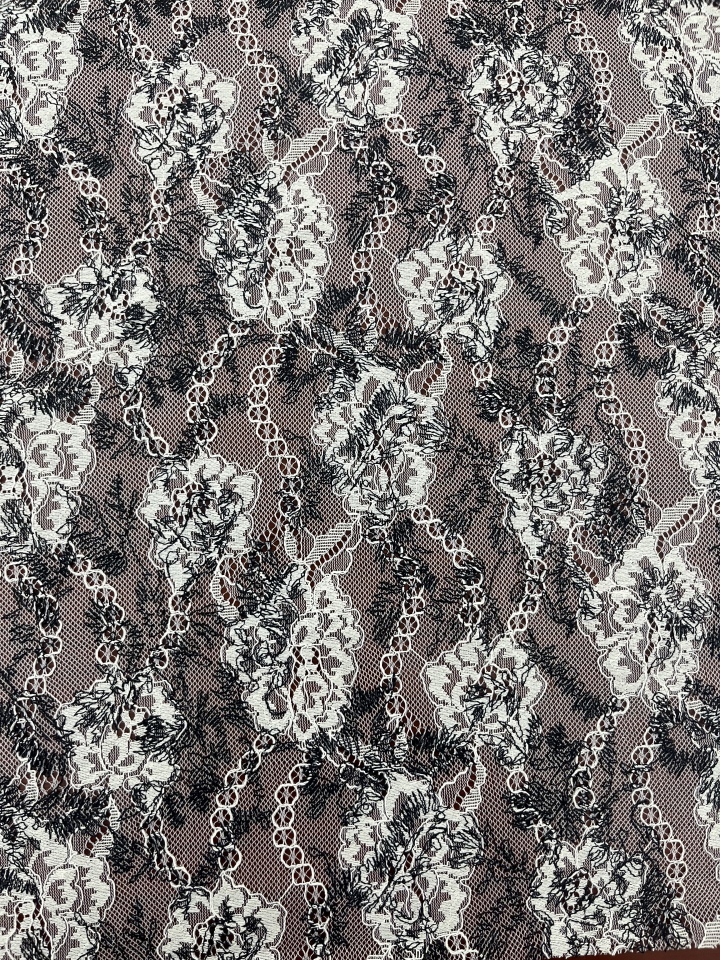 Elegant design Pattern Lace Fabric   L-DX-10070  