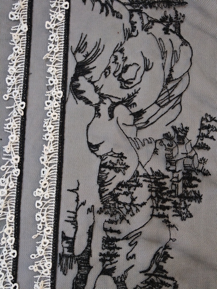 Exquisite Black And White Floral With Delicate Patterns HKP10273