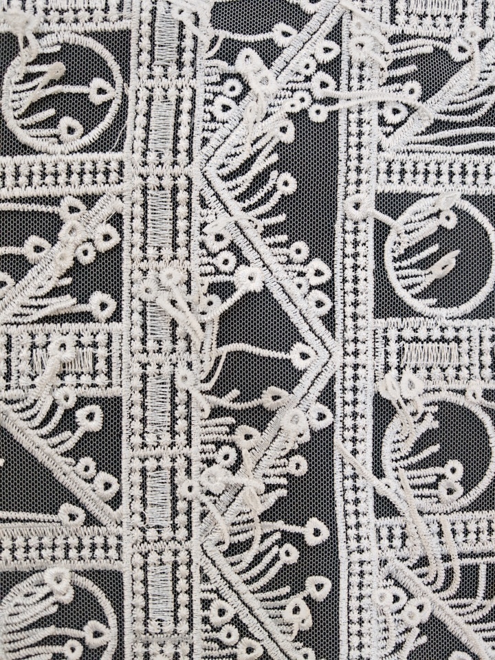 Elegant White Geometric Pattern With Tassel Embroidery HKP10284  sequins embroidery factory