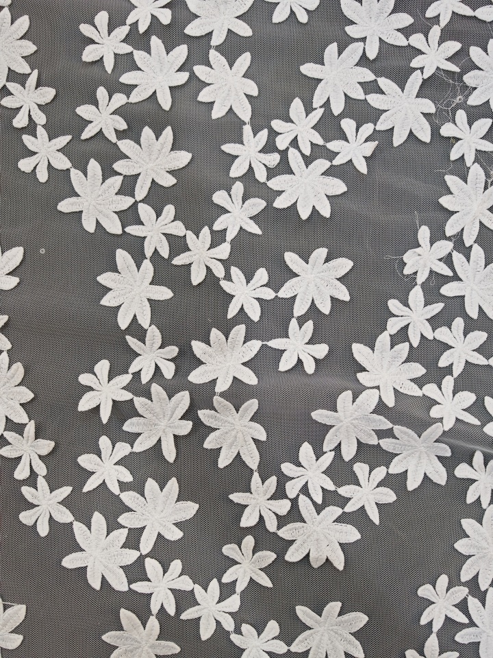 Small and Exquisite White Flower Pattern With Plain Embroidery HKP10287  sequins embroidery factory