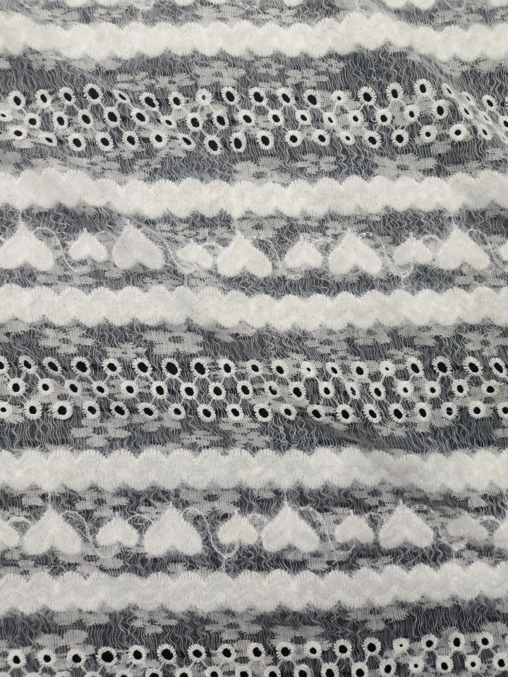 White Horizontal Heart-shaped Pattern Feather Yarn With Lace Embroidery HKP10214  sequins embroidery factory