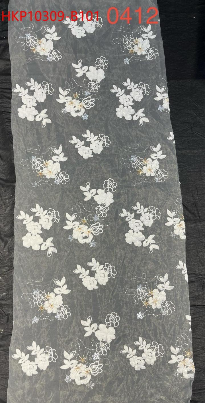 White Flower Pattern With Plain Embroidery HKP10309  embroidery fabric,fashion embroidery fabric,textile