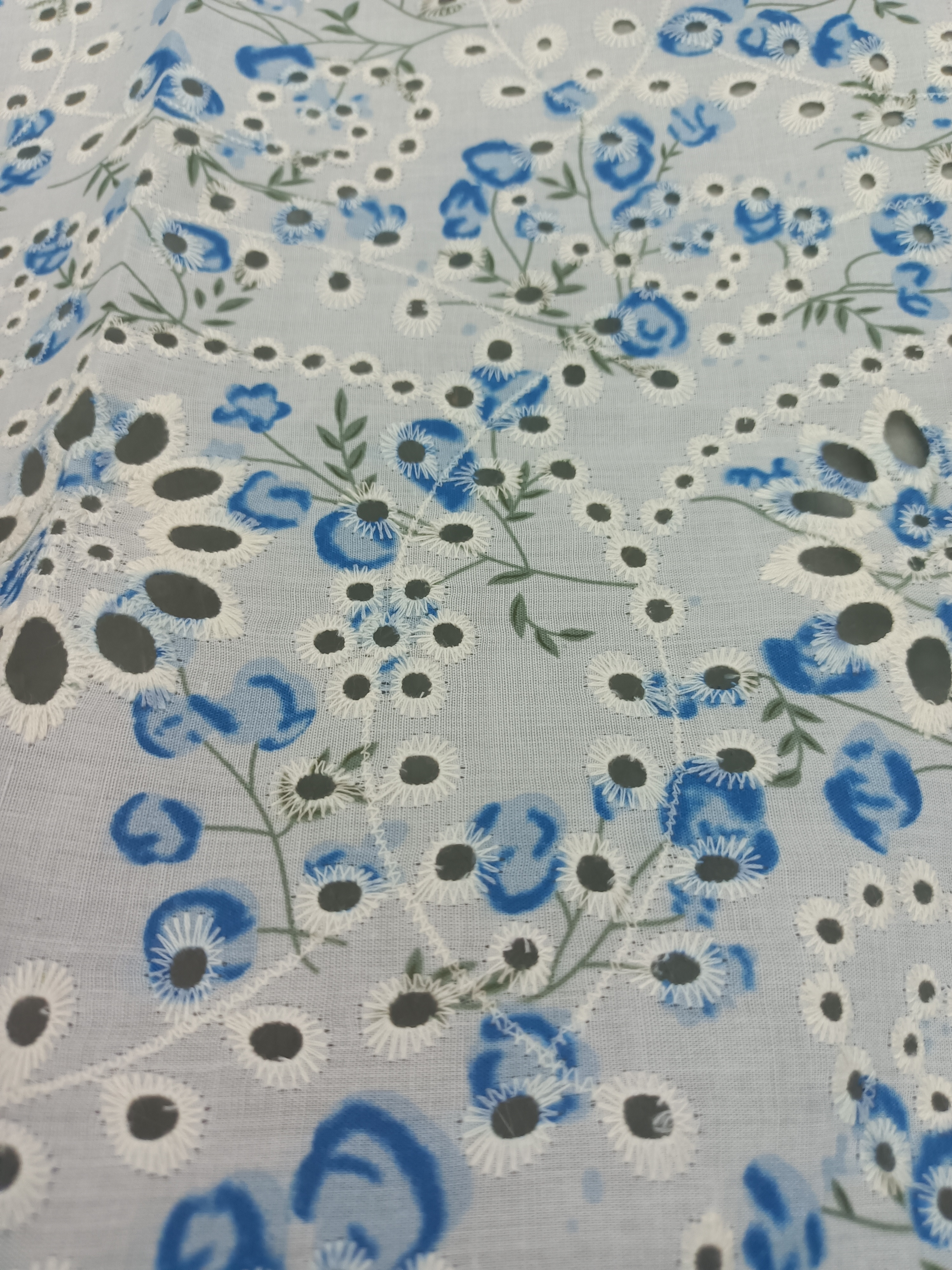 Flower and leaf pattern Plain cotton Embroidery Fabric  HKP9940---B501  