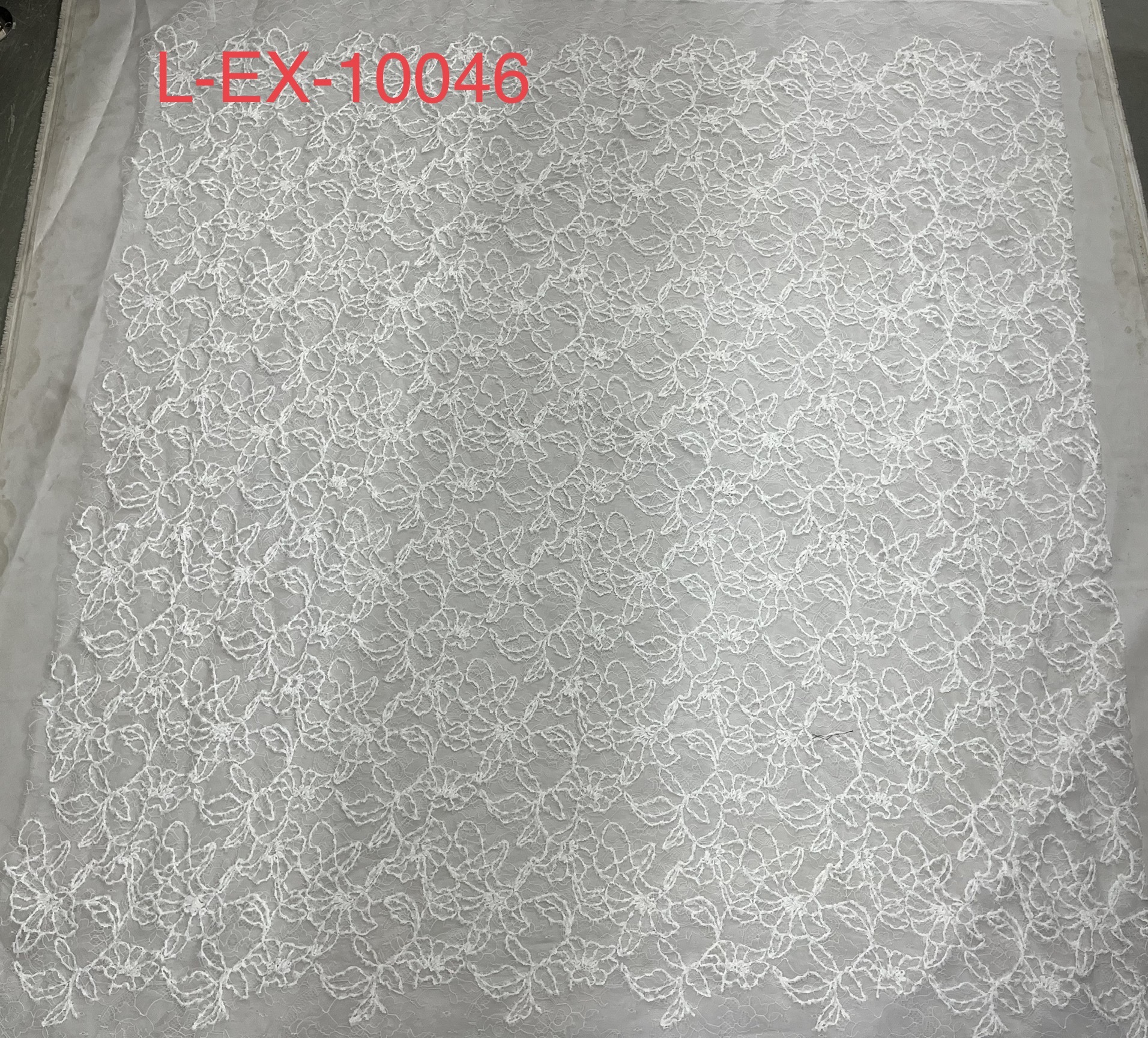 Funky White Leaves Pattern Lace Embroidery Fabric L-EX-10046  