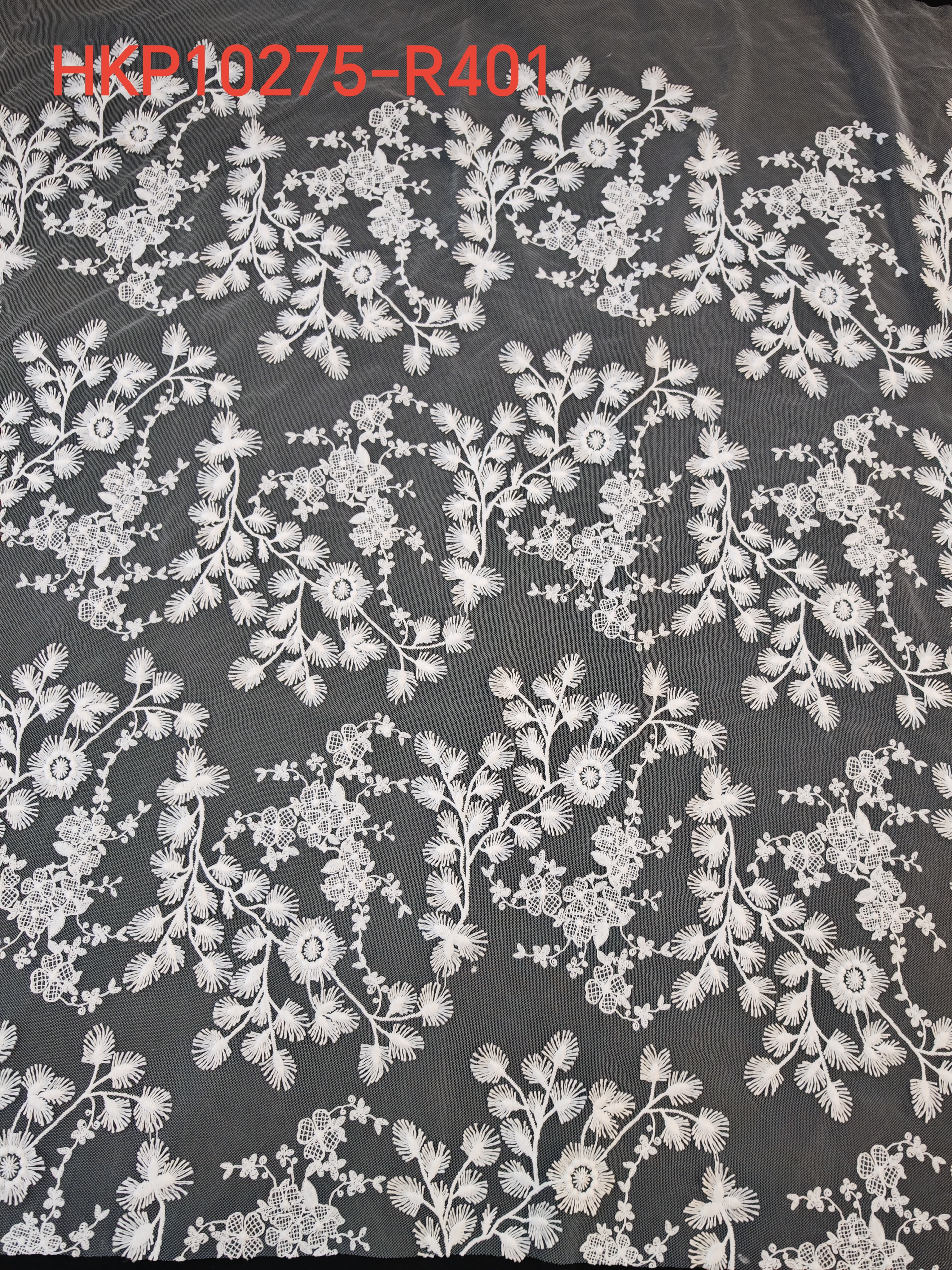 Elegant White Flower Pattern With Plain Embroidery HKP10275  sequins embroidery factory