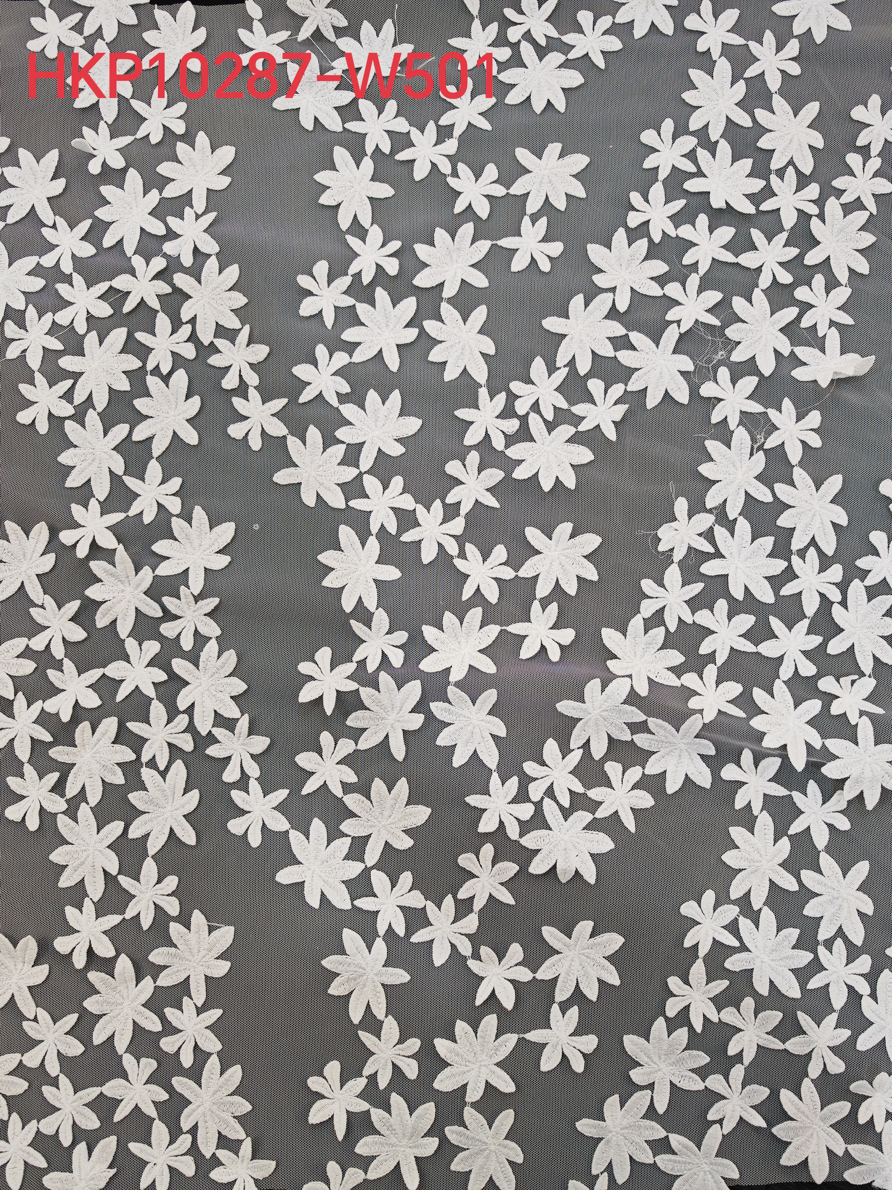 Small and Exquisite White Flower Pattern With Plain Embroidery HKP10287  sequins embroidery factory