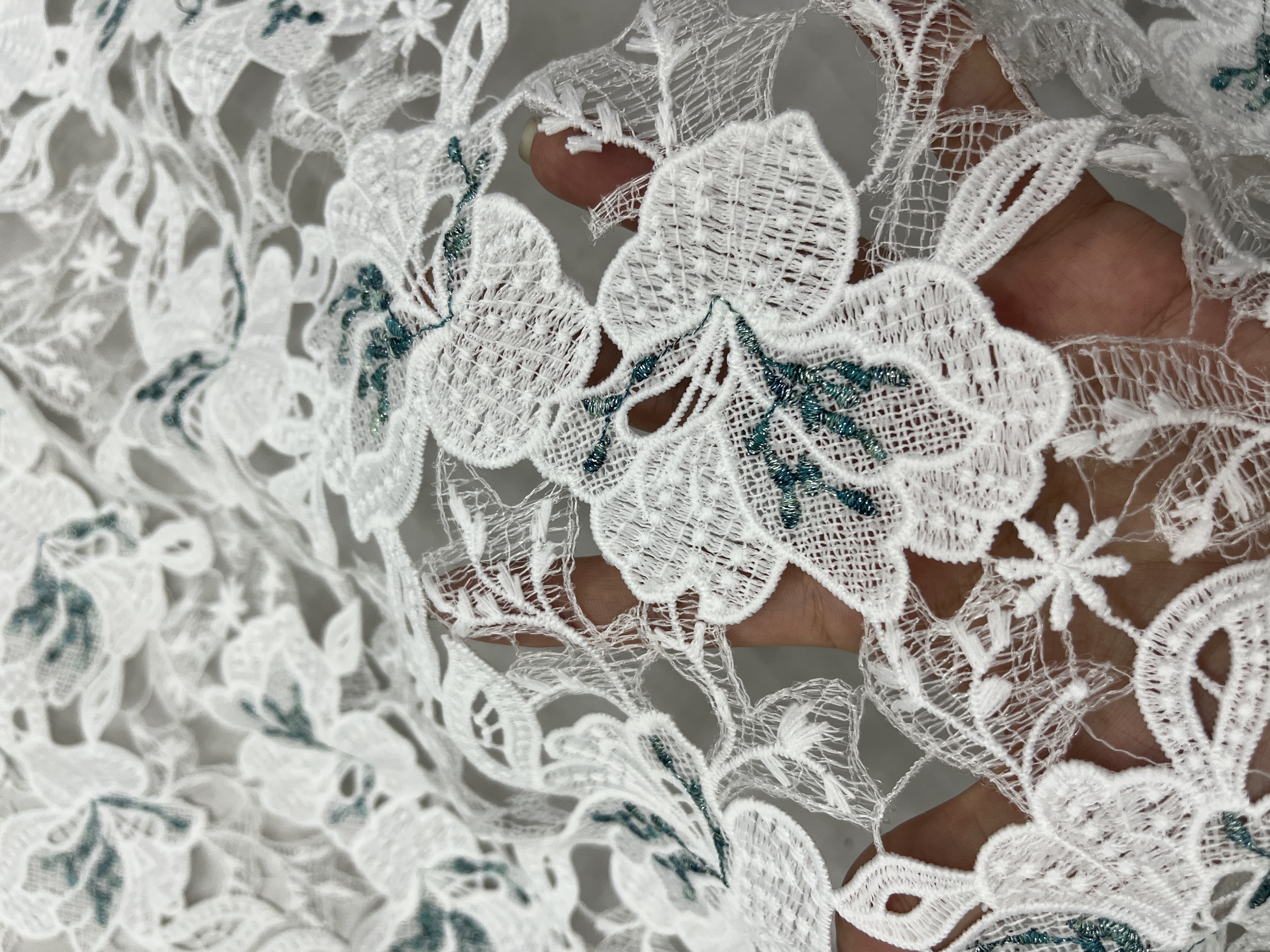 White Flower Pattern With Chemical Embroidery HKC10197  embroidery fabric,fashion embroidery fabric,textile