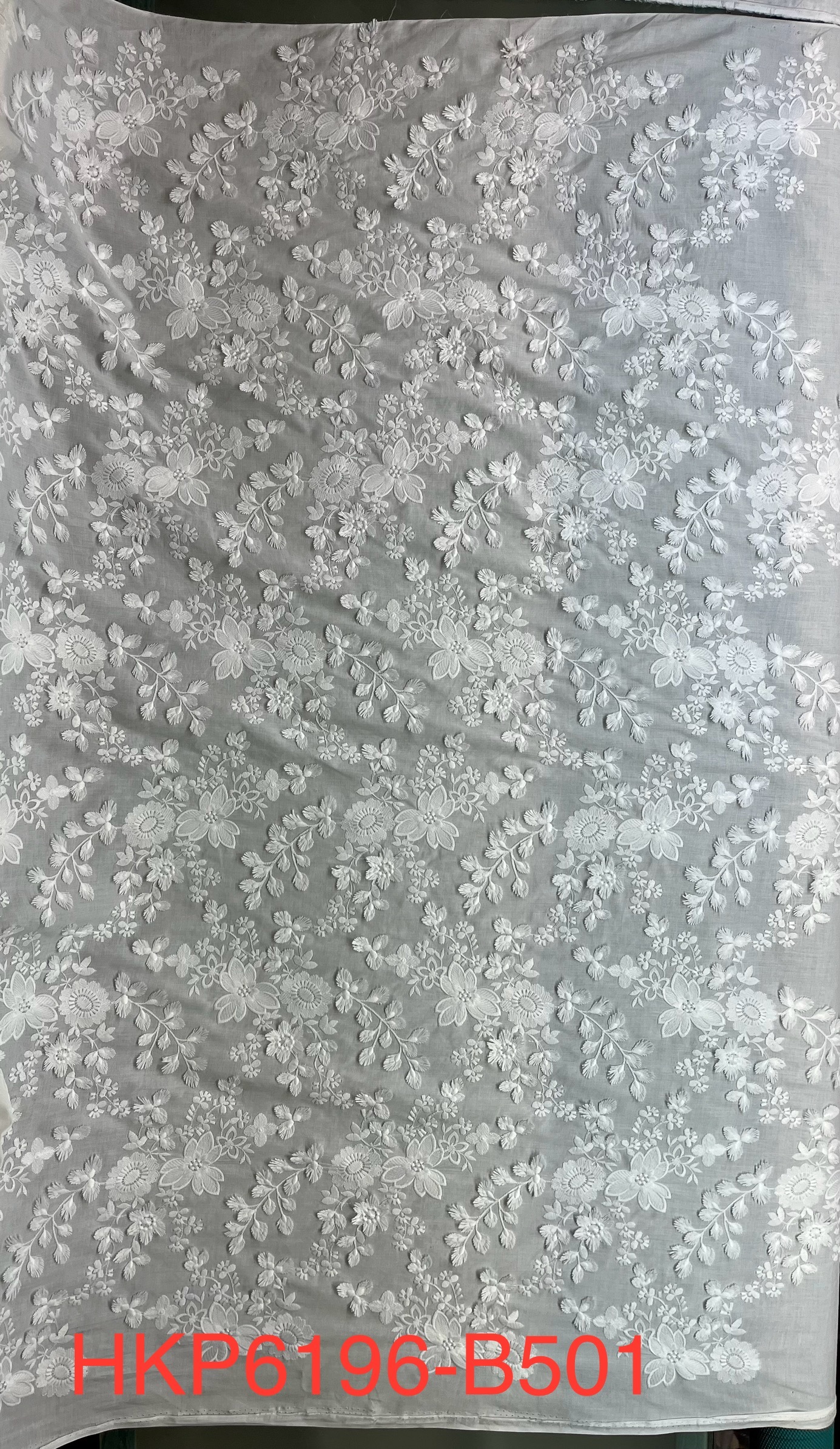 New Style Beatuficul Cotton Wholesale Plain Embroidery Florals Fabric Breathable Soft Durable Textile HKP6196  sequins embroidery factory