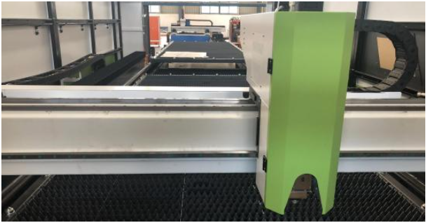 1500w Metal Sheet Fiber Laser Cutter  