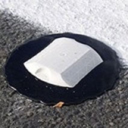 Road markers, ASTM D4280, BS EN 1463, reflective Road markers