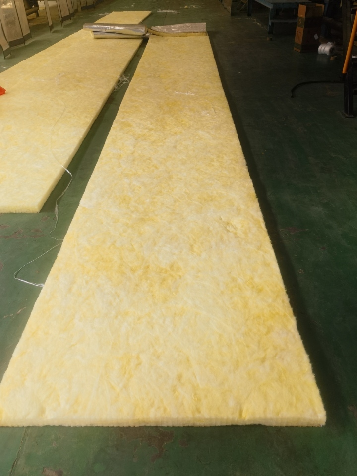 BOYOU Insulation 0.040 W/mk Workshop FSK Faced Insulating Glasswool Roll Fibreglass Wool Insulation Rolls Glass Wool Blanket  