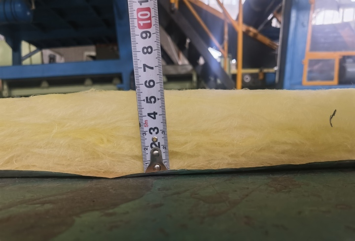BOYOU Insulation 0.040 W/mk Workshop FSK Faced Insulating Glasswool Roll Fibreglass Wool Insulation Rolls Glass Wool Blanket  