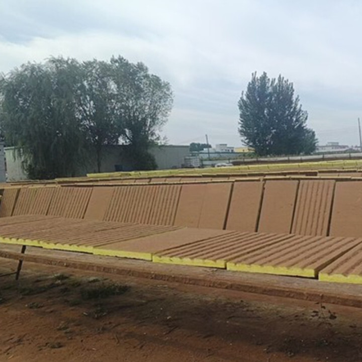 OEM fireproof waterproof metal building insulation 1000mm width 48kg/m3 64kg/m3 100mm metal glass wool board  