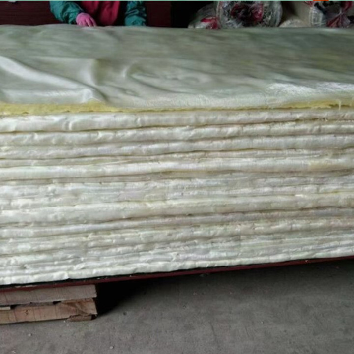 OEM fireproof waterproof metal building insulation 1000mm width 48kg/m3 64kg/m3 100mm metal wrap nonwoven fabric panel glass wool board  