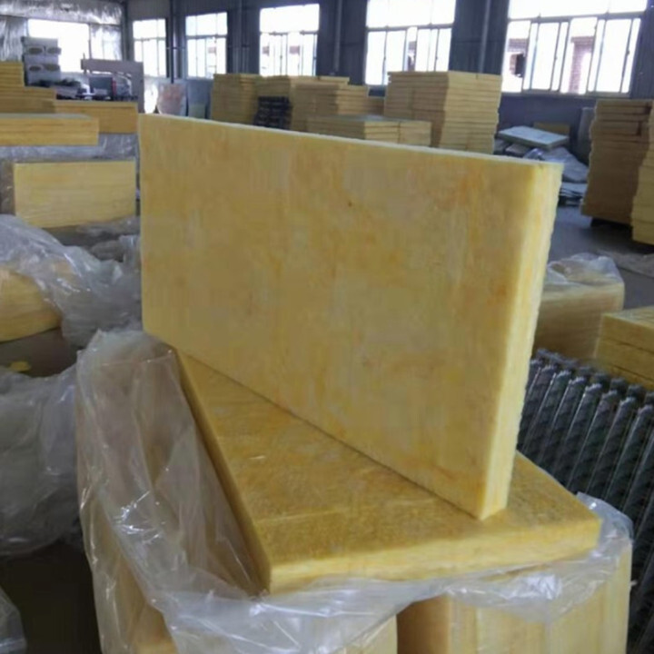 OEM fireproof waterproof metal building insulation 1000mm width 48kg/m3 64kg/m3 100mm metal wrap nonwoven fabric panel glass wool board  
