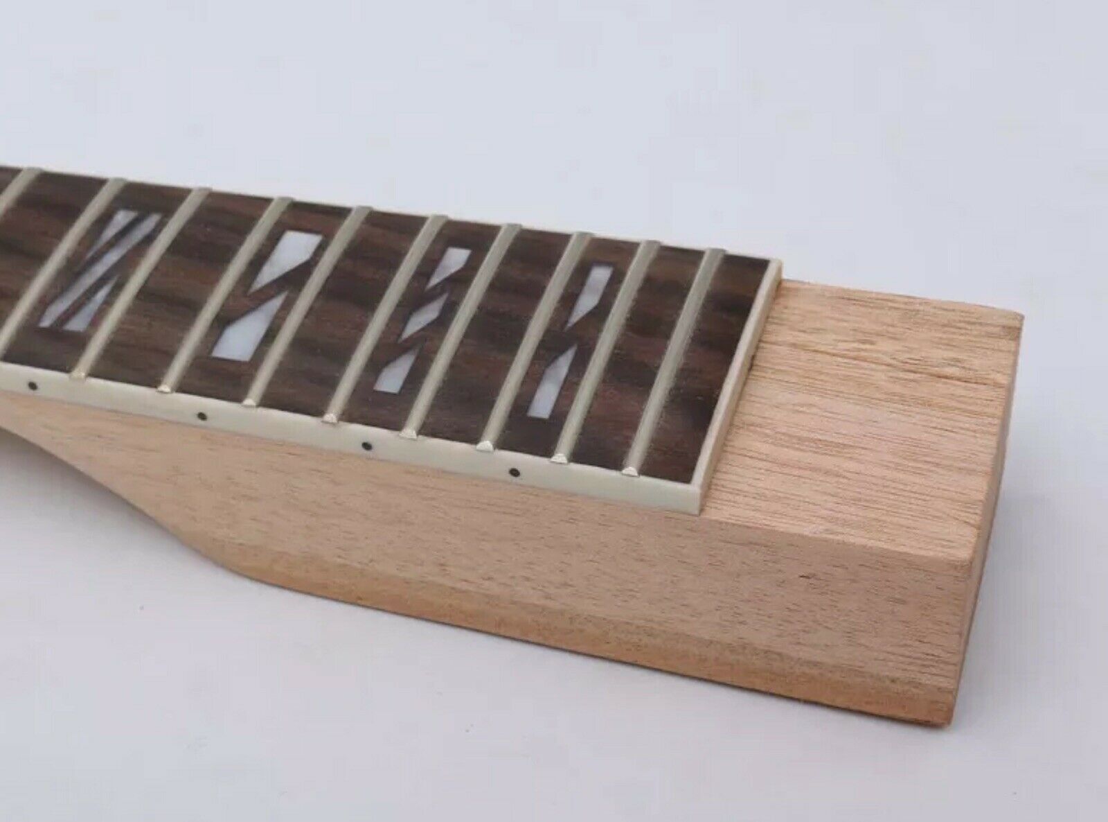 628MM Mahonie Elektrische Gitaar Hals 22Fret 24.75inch Palissander Fretboard Onafgewerkt