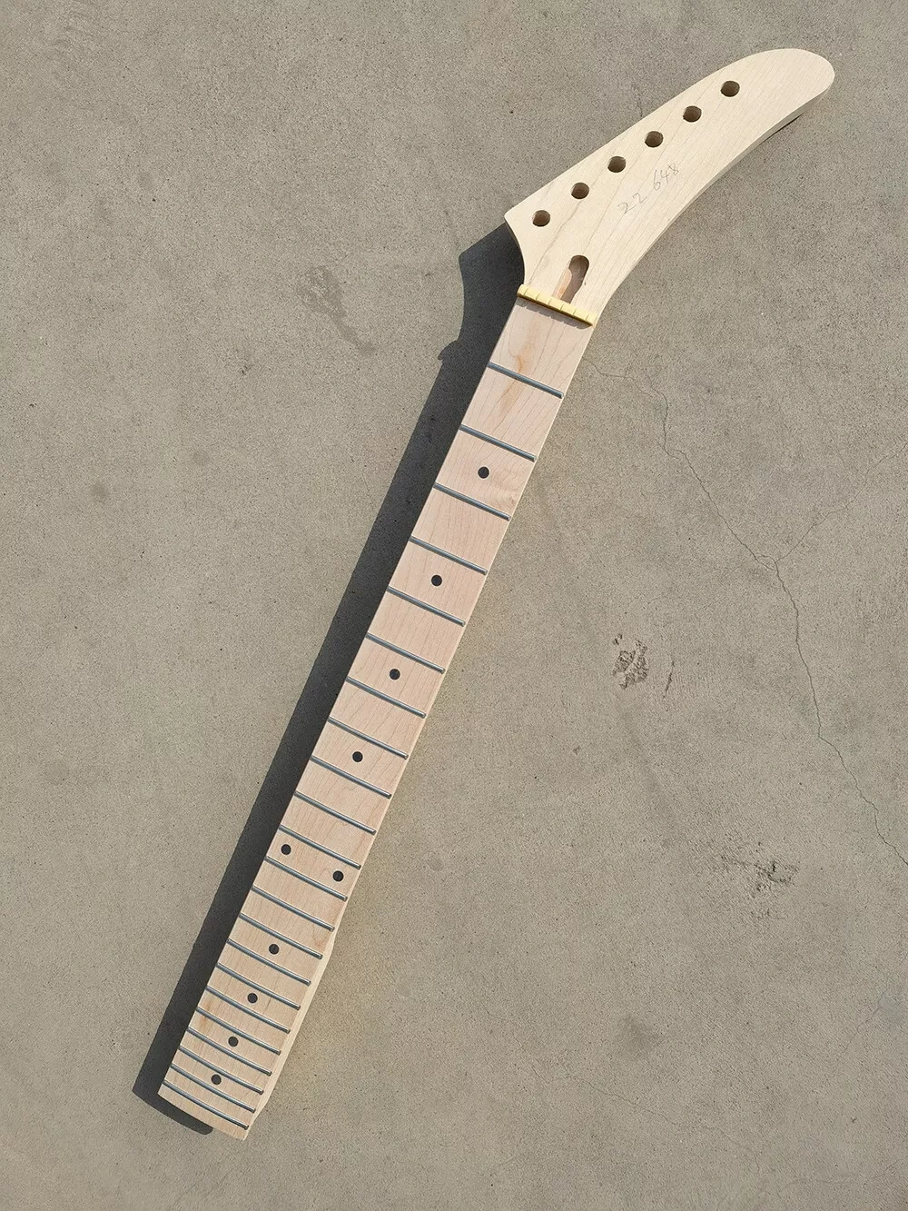 21Fret Guitar Neck 25.5inch Maple Fretboard Dot Inlay Bolt On