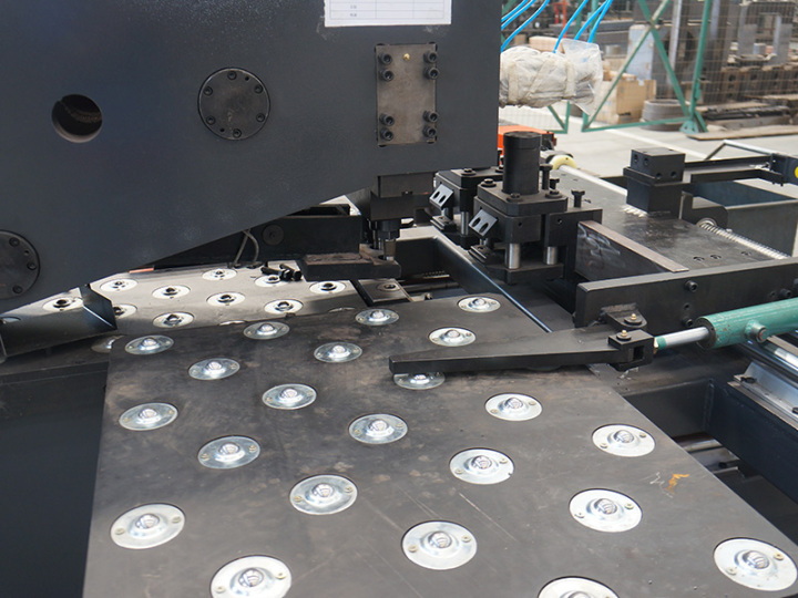 CNC Steel Plate Punching Machine