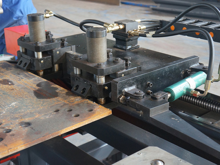 CNC Steel Plate Punching Machine