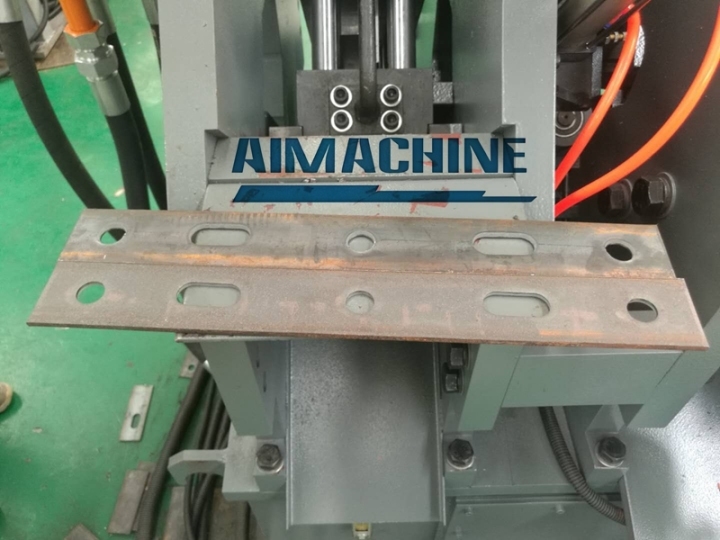 Flat Bar Cuttting Machine