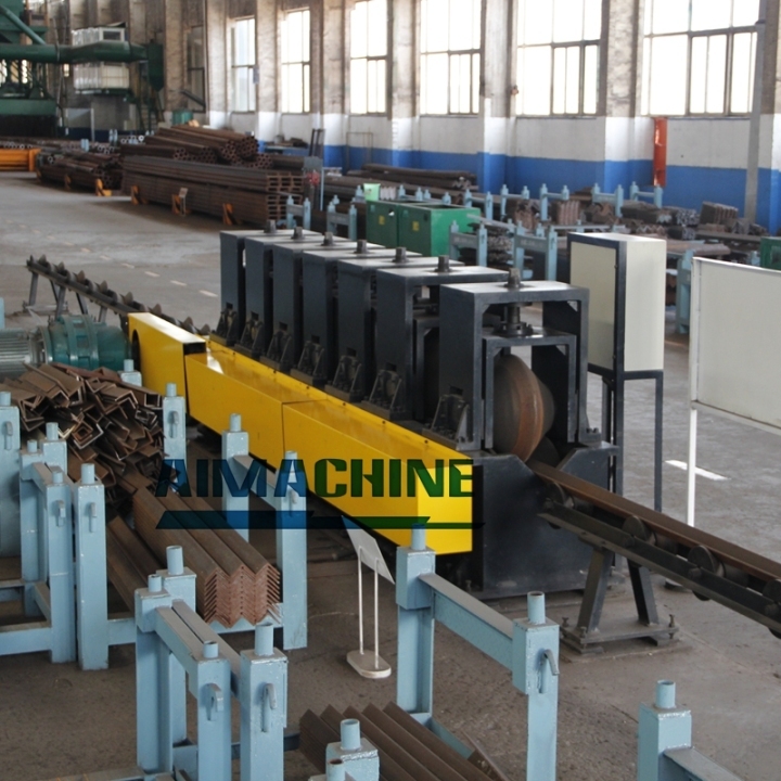 angle steel straightening machine