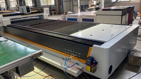 Fiber Laser cutting machine