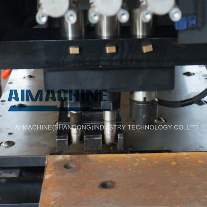 CNC steel plate punching machine