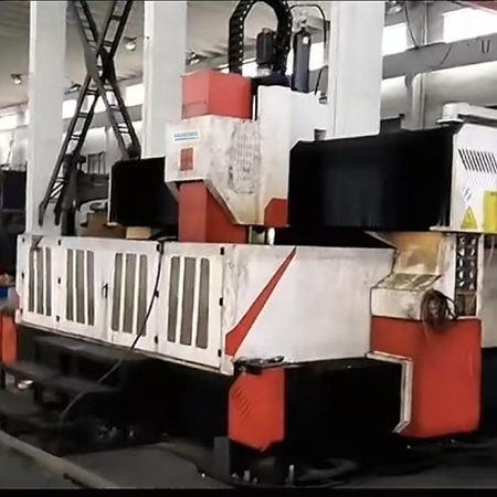 cnc drilling and milling machine