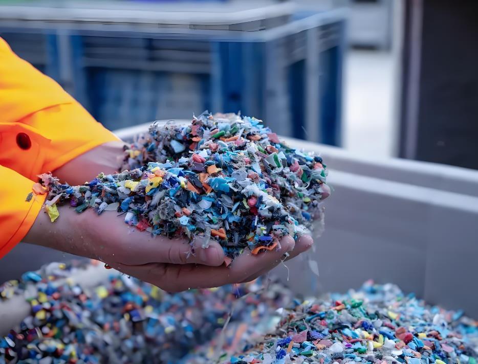PET bottle recycling production line