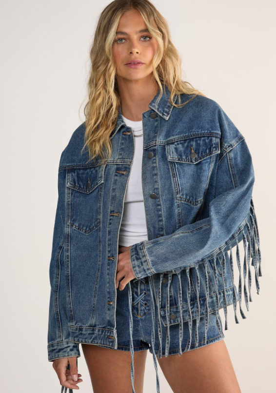 Customizable Oversized Denim Jackets as a Strategic Wholesale Apparel Option
