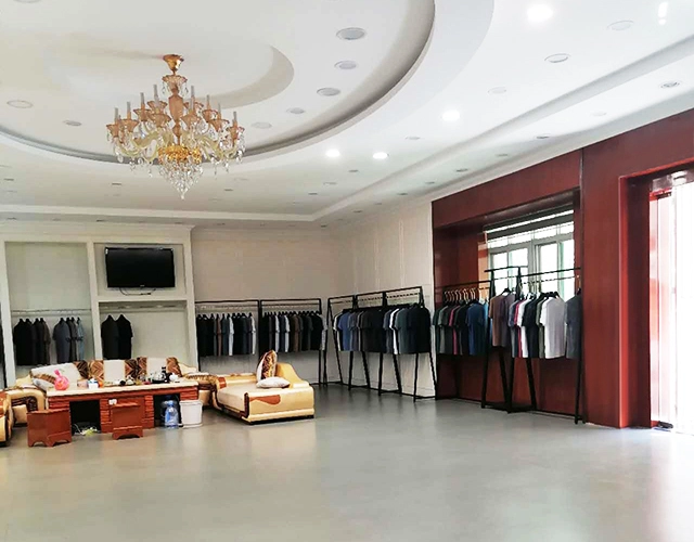 Custom Women's Personalized Ripped White Jeans/wholesale jeans supplier Fame Denim Custom Women's White Jeans - Personalized Low Rise custom denim jeans,denim jean manufacturers,white jeans,womens jeans,denim jeans